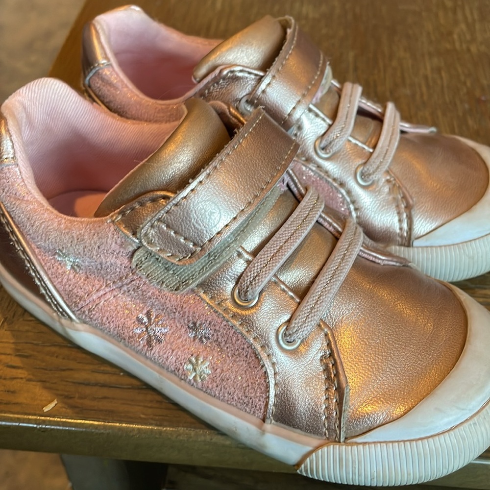 Girls stride rite shoes size 7.5